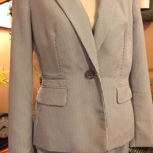 Nice Le Suit Lined Pantsuit 10 Grey/White stripe.